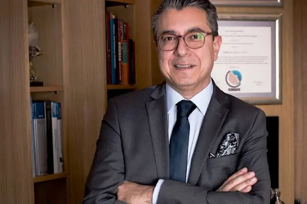 Rinoİstanbul - Op. Dr. Abdülkadir Göksel - İstanbul Burun Estetiği - Resim 2