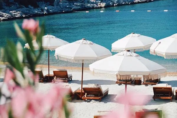 Lucca Beach - Resim 14