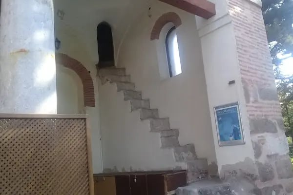 Karacabey Türbesi - Resim 13