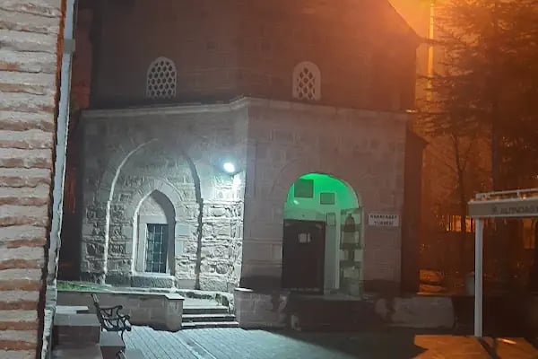 Karacabey Türbesi - Resim 17
