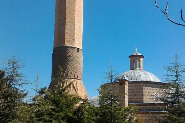 Karacabey Türbesi - Resim 10