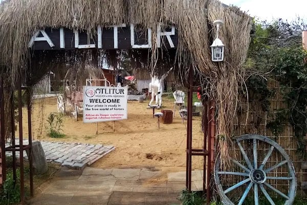 Atlıtur Gümüşdere Plajı Binicilik Alanı - Resim 18