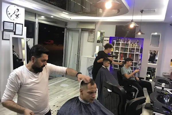 Sinan Ak hair - Resim 1