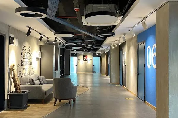 Macquarie Dil Okulu &amp; Yurtdışı Eğitim, - Resim 1