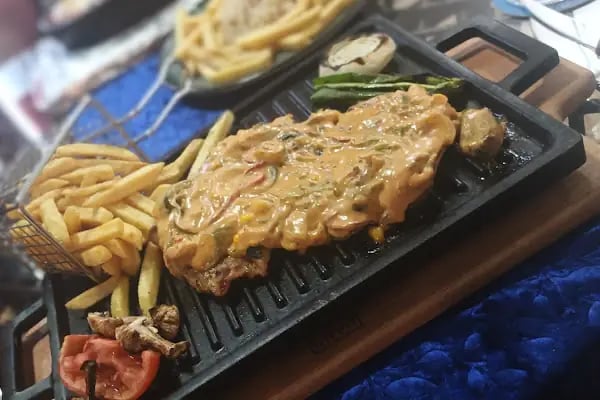 FAMİLY DOOR KARAOKE FUN PUB - Resim 19