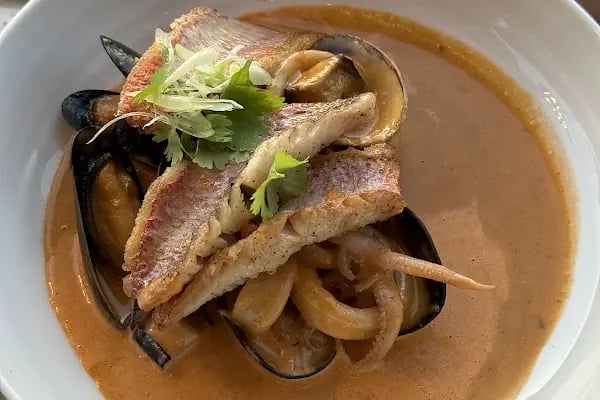 Osman's Place Pestaurant - Resim 10