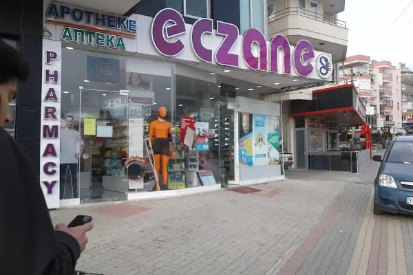 Ay Eczanesi - Resim 1