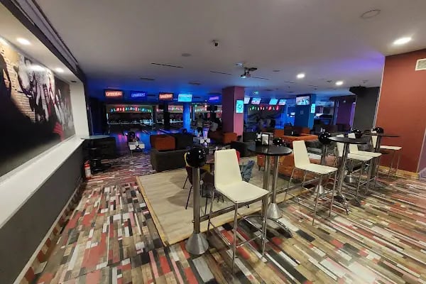 Tenpin Bowling Center - Resim 12