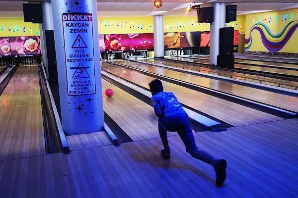 Tenpin Bowling Center - Resim 1
