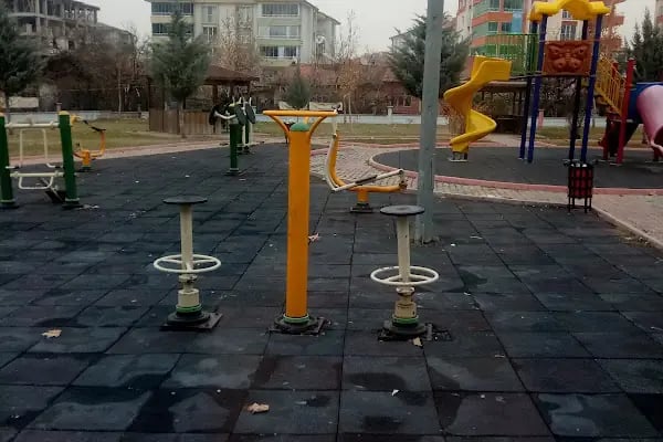 Dinlenme Çocuk Ve Cafe Parkı - Resim 9