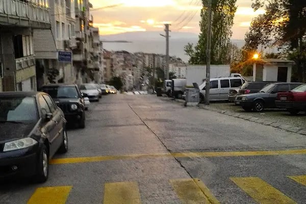 İzmir Büyükşehir Belediyesi M. Yüce Sonkurt Parkı - Resim 12