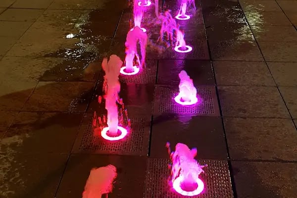 İzmir Büyükşehir Belediyesi M. Yüce Sonkurt Parkı - Resim 16