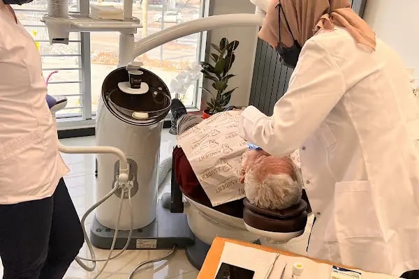 Prof. Dr. Nilgün &amp; Bora ÖZTÜRK - Dental Hayat Ağız ve Diş Sağlığı Polikliniği - Resim 12