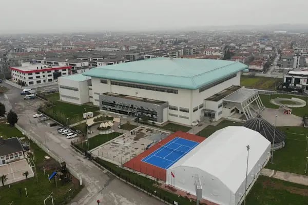 Metehan Başar Spor Salonu - Resim 14