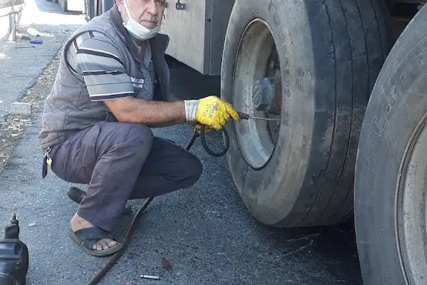 Pozantı Lastikçi Selahattin Güler - Resim 3