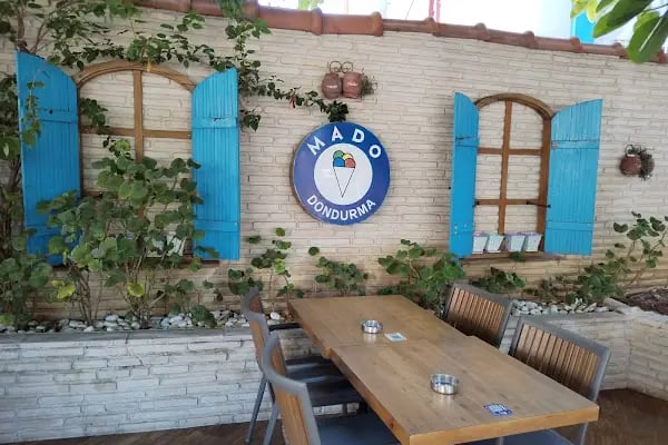 Chez Luna Cafe &amp; Store - Resim 17