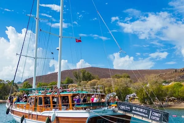 Mavi Deniz Yachting Marina - Resim 16