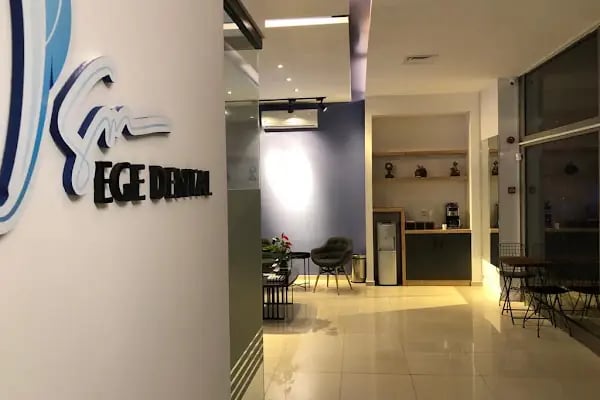 Sm Ege Dental Ağız ve Diş Sağlığı Polikliniği - Resim 11