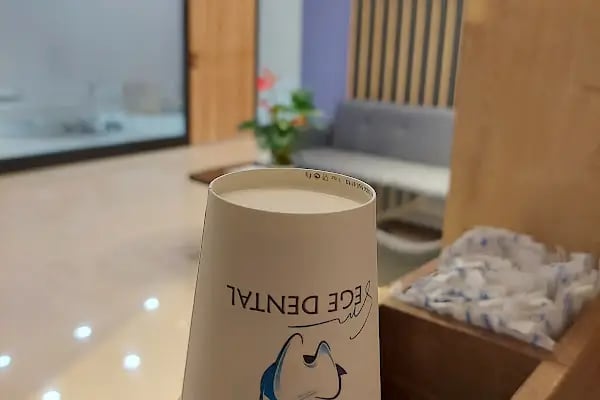 Sm Ege Dental Ağız ve Diş Sağlığı Polikliniği - Resim 7