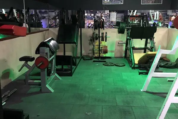 İzzet Arabacı Fitness &amp; Fight Club - Resim 11