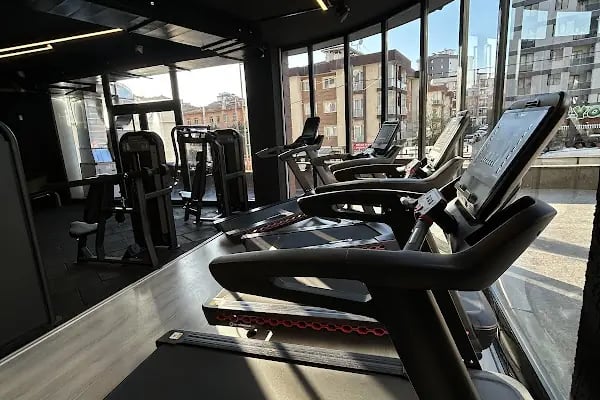 PEAK GYM Fitness Center - Resim 12