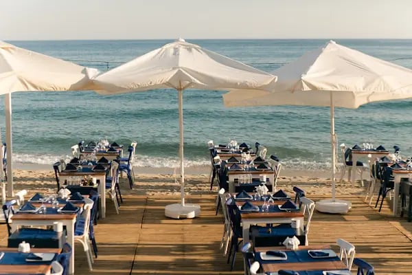 Tuğra Restaurant &amp; Cafe - Resim 5