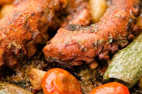 Tuğra Restaurant &amp; Cafe - Resim 14