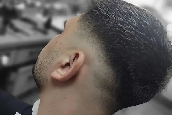 YUK Barber &amp; Hair Designer - Resim 14