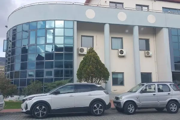 İzmir - Karşıyaka Zübeyde Hanım Tenis Eğitim Merkezi - Resim 15