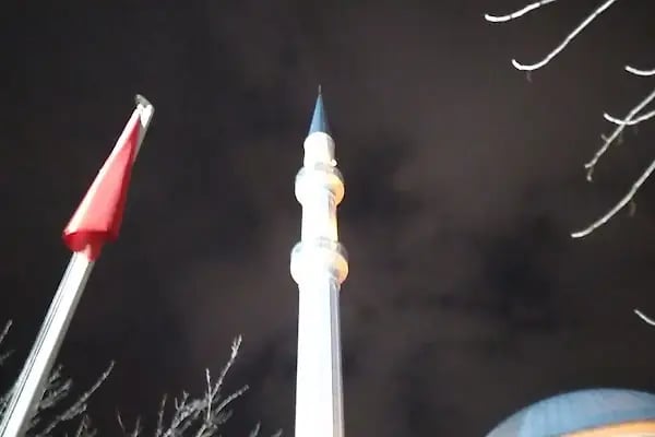 Yunus Emre Camii - Resim 9