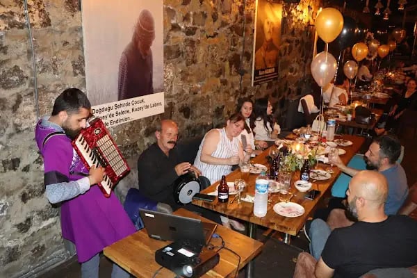 Salon Sakine Kuaför &amp;Güzellik Salonu - Resim 3