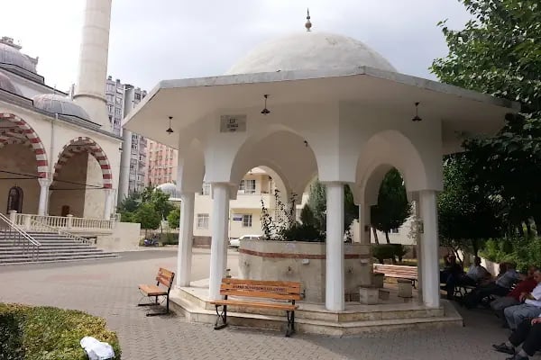 Zeynel Abidin Üçgül Cami - Resim 9