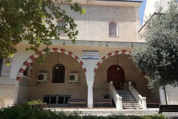 Zeynel Abidin Üçgül Cami - Resim 15