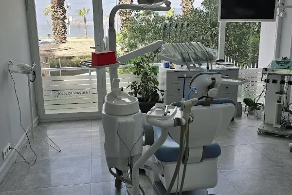 Özel Çağdaş Dent Ağız ve Diş Sağlığı Polikliniği - Resim 17