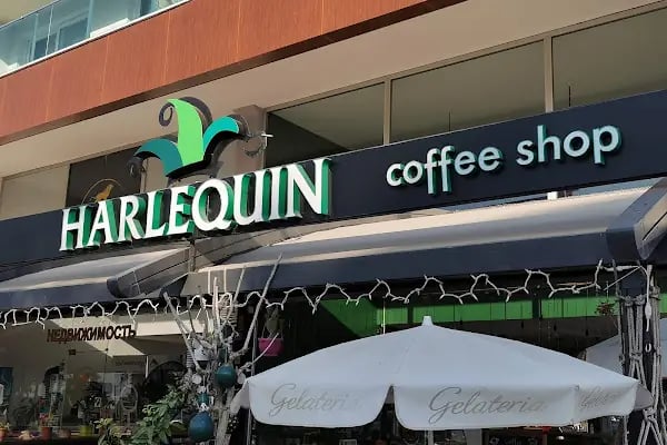 Harlequin Coffee Shop - Resim 6