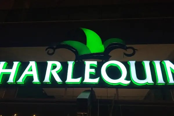 Harlequin Coffee Shop - Resim 4