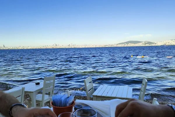 BÜYÜKADA MAVİ RESTAURANT & BUTİK OTEL - Resim 9