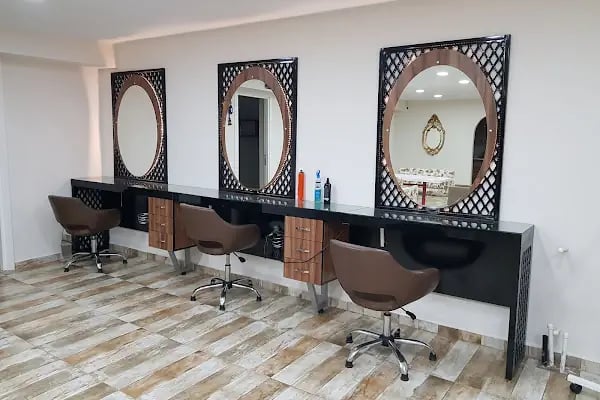 Adana Bayan Kuaförü - Nevruz Gürdemir Hair Beauty Saloon - Resim 4