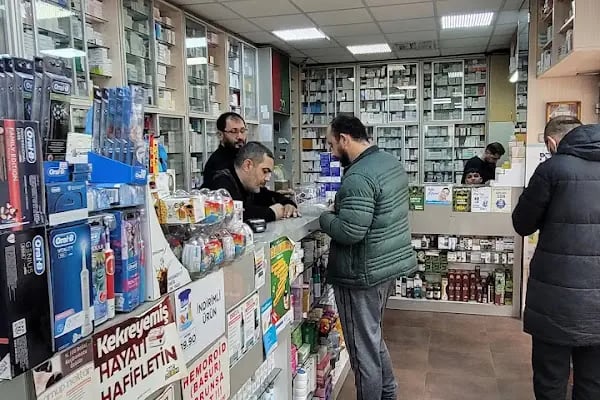 Nalçacı Büyük Eczanesi - Resim 3
