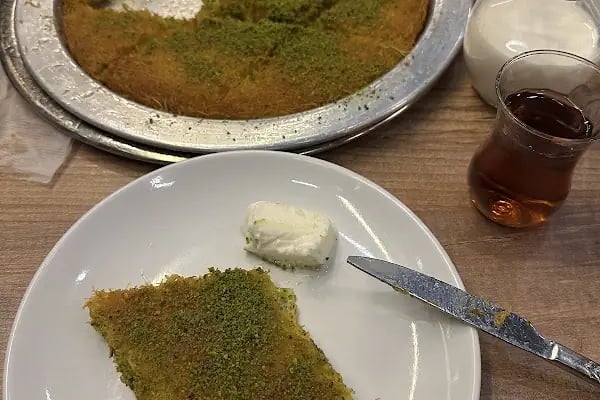 Üçüzler künefe merkez şb. - Resim 4