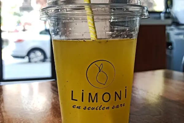 Gurup Cafe &amp; Restaurant - Resim 10