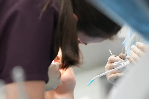 Tıp Dent Ağız ve Diş Sağlığı Polikliniği - Resim 14