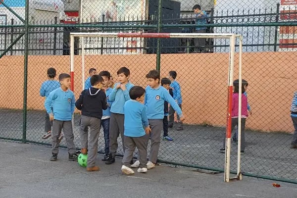 Akçaabat Merkez İlkokulu - Resim 5