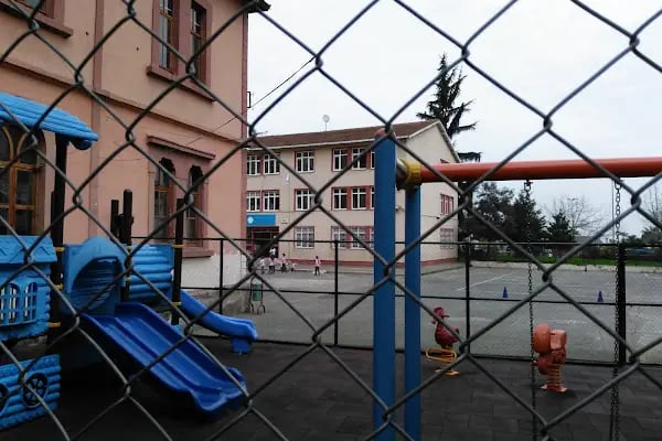 Akçaabat Merkez İlkokulu - Resim 3