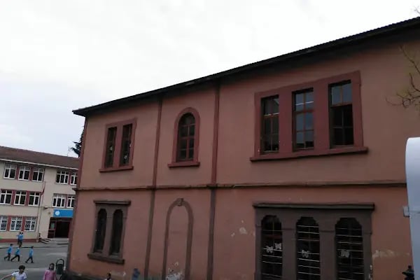 Akçaabat Merkez İlkokulu - Resim 9