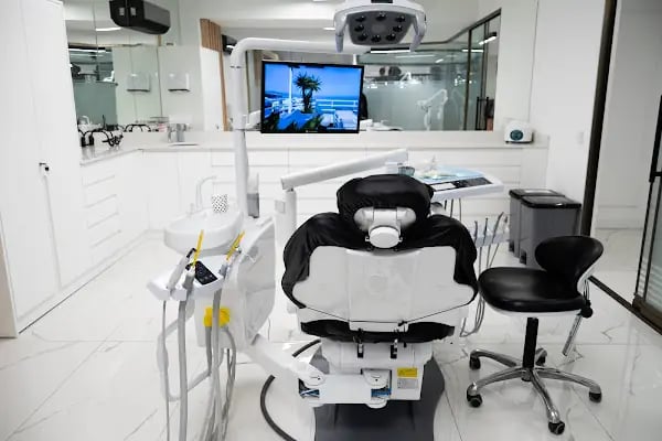 Turkuaz Port Diş Kliniği - Resim 4