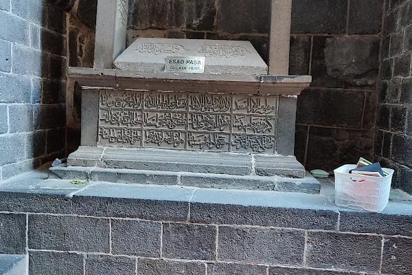 27 Sahabe Türbesi - Resim 9