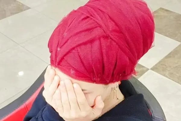 SALON RİNA KUAFOR AYŞE OK SAÇ VE TÜRBAN TASARIM (KAPAKLI ESKİ BELEDİYE MEYDANI ) AYŞE OK - Resim 18