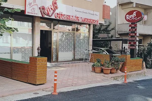 SALON RİNA KUAFOR AYŞE OK SAÇ VE TÜRBAN TASARIM (KAPAKLI ESKİ BELEDİYE MEYDANI ) AYŞE OK - Resim 5