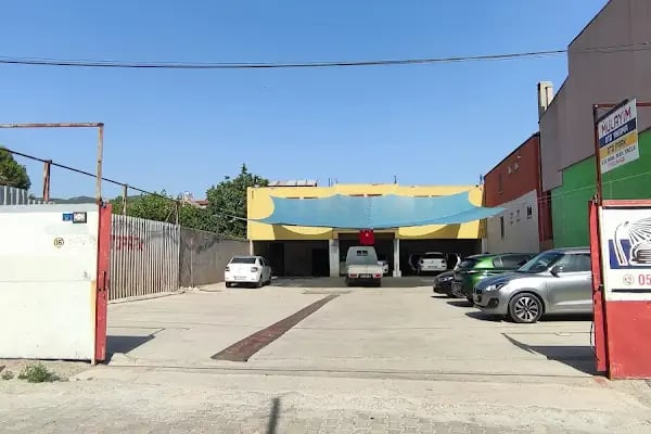 Mülayim Oto Yıkama oto park oto şarj - Resim 4